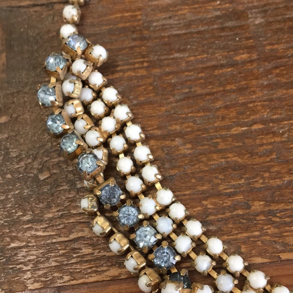 Vintage Costume Jewelry Necklace - Picture 2 of 6